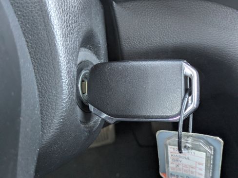 Used 2023 Kia Soul LX w/ Option Group 015 image 23