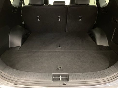 Used 2019 Hyundai Santa Fe SE image 8