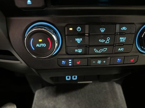 Used 2018 Ford F150 Lariat image 30