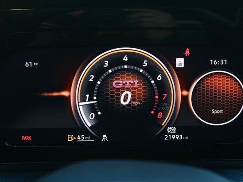 Used 2023 Volkswagen GTI Autobahn image 21