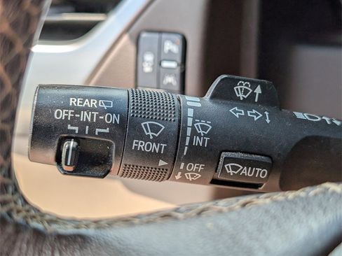 Used 2020 Chevrolet Tahoe Premier image 28