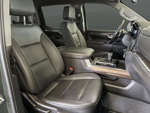 Used 2025 Chevrolet Silverado 1500 LT Trail Boss w/ LT Trail Boss Premium Package image 32