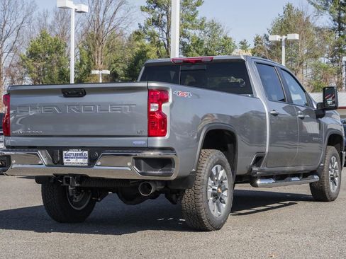 New 2026 Chevrolet Silverado 3500 LT AWD/4WD image 4