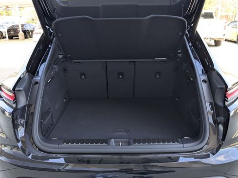 New 2026 Porsche Macan 4 Electric AWD/4WD image 22