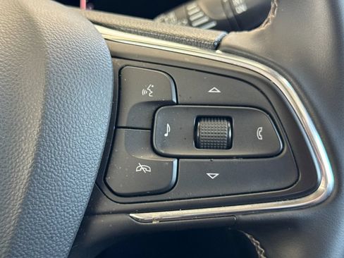 Used 2025 Buick Encore GX Preferred FWD image 26
