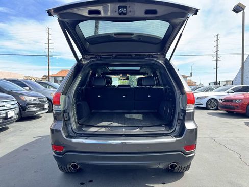 Used 2016 Jeep Grand Cherokee Limited w/ Luxury Group II AWD/4WD image 25