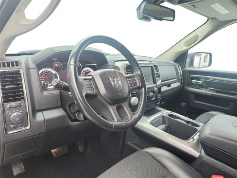 Used 2018 RAM 1500 Sport image 10