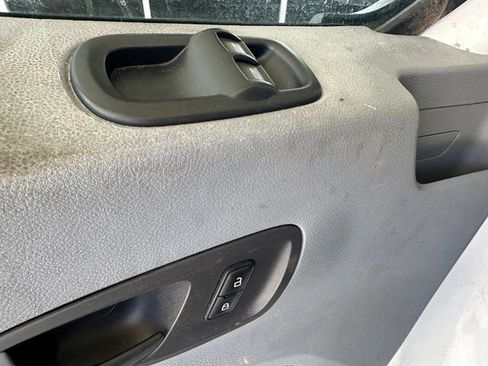 Used 2019 Ford Transit 250 130 Medium Roof RWD image 11