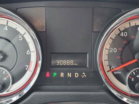 Used 2018 Dodge Grand Caravan SXT FWD image 10