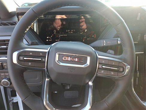 New 2026 GMC Yukon XL Elevation image 15