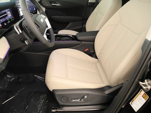 New 2026 Audi Q3 quattro 2.0T AWD/4WD image 23