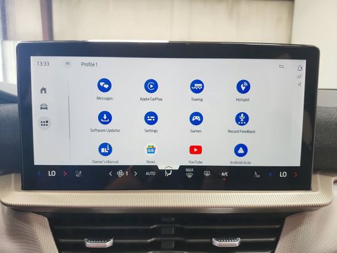 New 2026 Ford Explorer Active RWD image 30