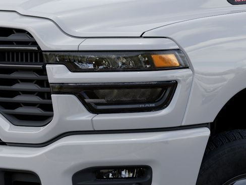 Used 2026 RAM 3500 Big Horn AWD/4WD image 11