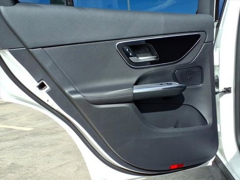 New 2026 Mercedes-Benz GLC 300 image 17