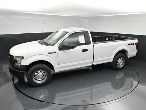 Used 2017 Ford F150 XL w/ Equipment Group 101A Mid AWD/4WD image 18