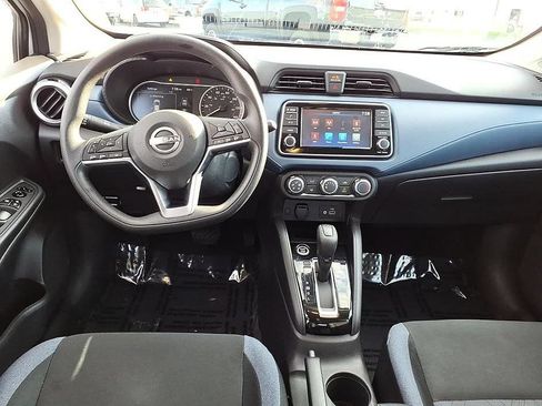 Used 2025 Nissan Versa SV FWD image 18