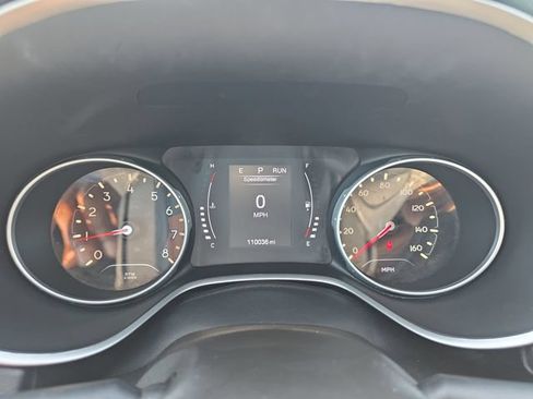 Used 2018 Jeep Compass Latitude FWD image 19