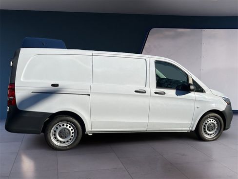 Used 2020 Mercedes-Benz Metris image 6