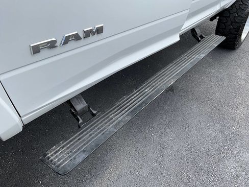Used 2019 RAM 2500 Laramie AWD/4WD image 43