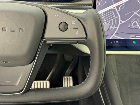 Used 2022 Tesla Model X Plaid image 20