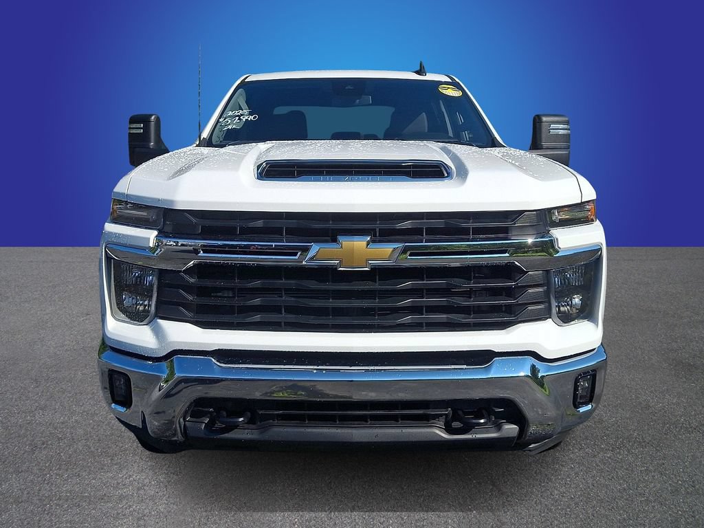 Used 2025 Chevrolet Silverado 2500 LT w/ Convenience Package AWD/4WD image 2
