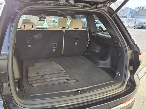 Used 2024 Jeep Grand Cherokee Limited image 21