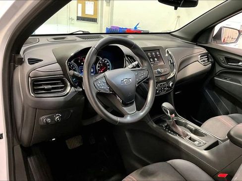 Used 2022 Chevrolet Equinox RS image 17