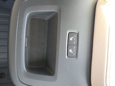 New 2026 Volvo XC60 B5 Plus w/ Climate Package image 19