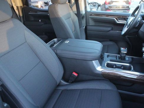 New 2026 GMC Sierra 1500 Elevation image 21