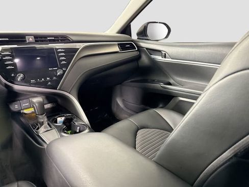 Certified 2018 Toyota Camry SE w/ Audio Package FWD image 24