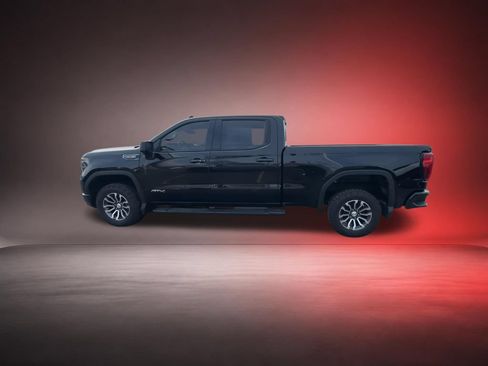 Used 2022 GMC Sierra 1500 AT4 w/ Technology Package AWD/4WD image 5