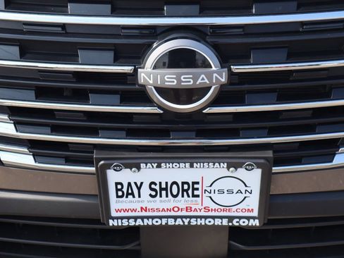 Certified 2025 Nissan Rogue SV AWD/4WD image 36