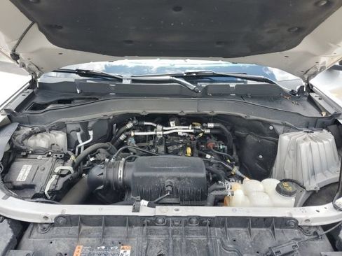 Used 2022 Ford Explorer XLT w/ Equipment Group 202A AWD/4WD image 48