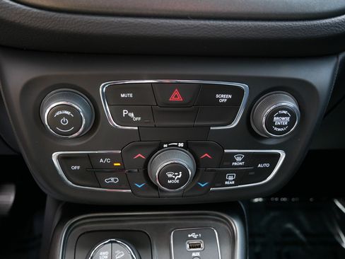 Used 2019 Jeep Compass Trailhawk w/ Safety & Security Group AWD/4WD image 23