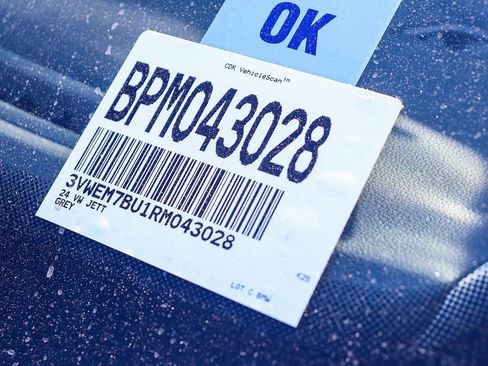 Used 2024 Volkswagen Jetta SE image 30