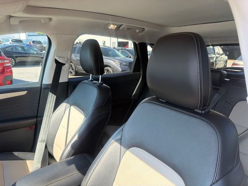 Used 2022 Ford Escape Titanium w/ Titanium Elite Package AWD/4WD image 16