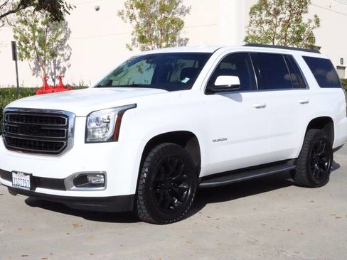 Used 2016 GMC Yukon SLT w/ HD Trailering Package image 5