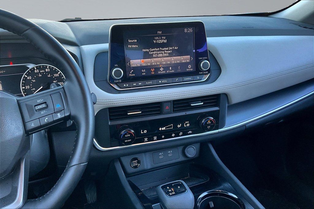 Used 2025 Nissan Rogue SV AWD/4WD image 9