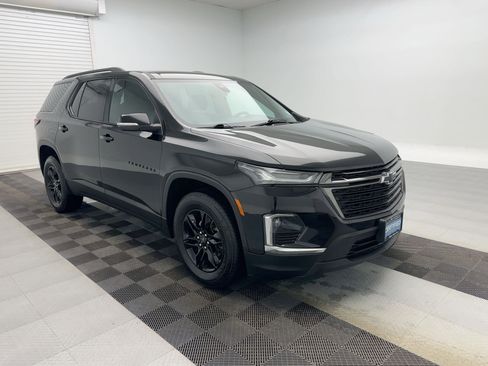 Certified 2022 Chevrolet Traverse LT w/ Midnight/Sport Edition image 7