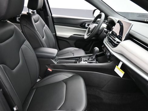 New 2026 Jeep Compass Limited image 20