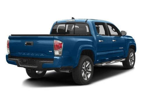 Used 2016 Toyota Tacoma Limited w/ Towing Package AWD/4WD image 5