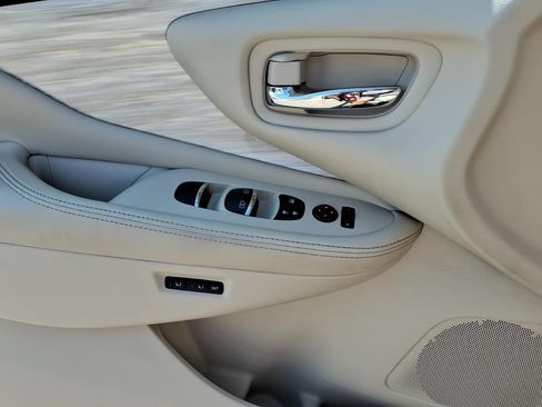 Used 2015 Nissan Murano SL w/ SL Technology Package AWD/4WD image 13