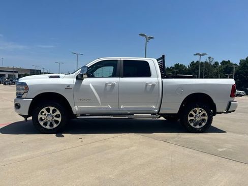 Used 2023 RAM 2500 Laramie AWD/4WD image 6