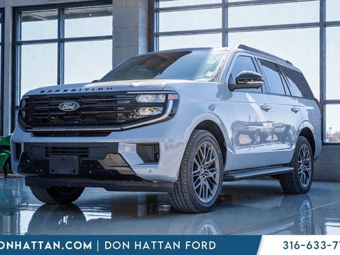 New 2026 Ford Expedition Platinum w/ Stealth Appearance Package AWD/4WD image 1