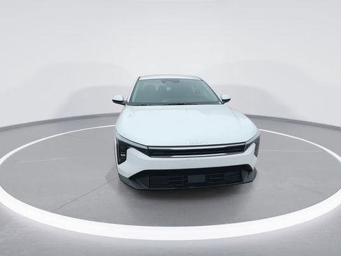 New 2025 Kia K4 FWD image 3