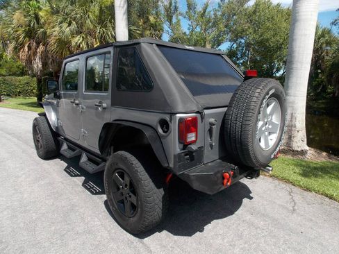 Used 2016 Jeep Wrangler Unlimited Sport w/ Connectivity Group AWD/4WD image 11