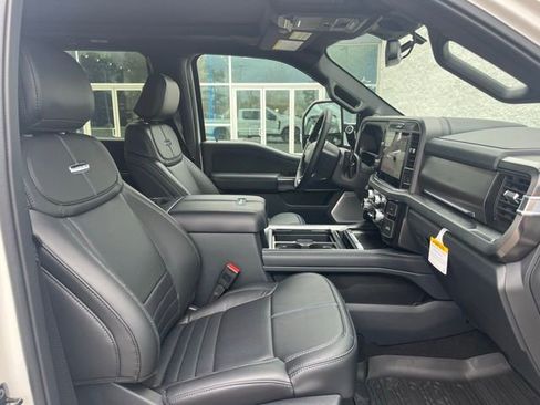 New 2026 Ford F250 Platinum w/ FX4 Off-Road Package image 7