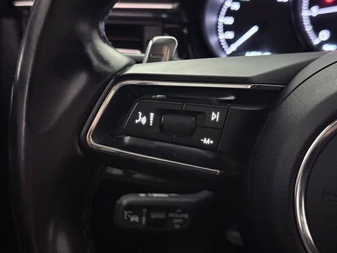Used 2023 Porsche Macan AWD/4WD image 40
