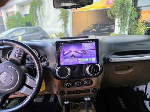 Used 2013 Jeep Wrangler Sahara w/ Dual Top Group AWD/4WD image 14