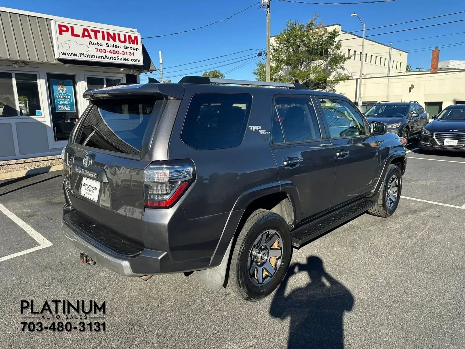 Used 2018 Toyota 4Runner TRD Off-Road AWD/4WD image 4